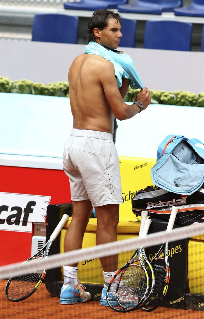 Shirtless Rafael Nadal practicing at Madrid Open 2015.