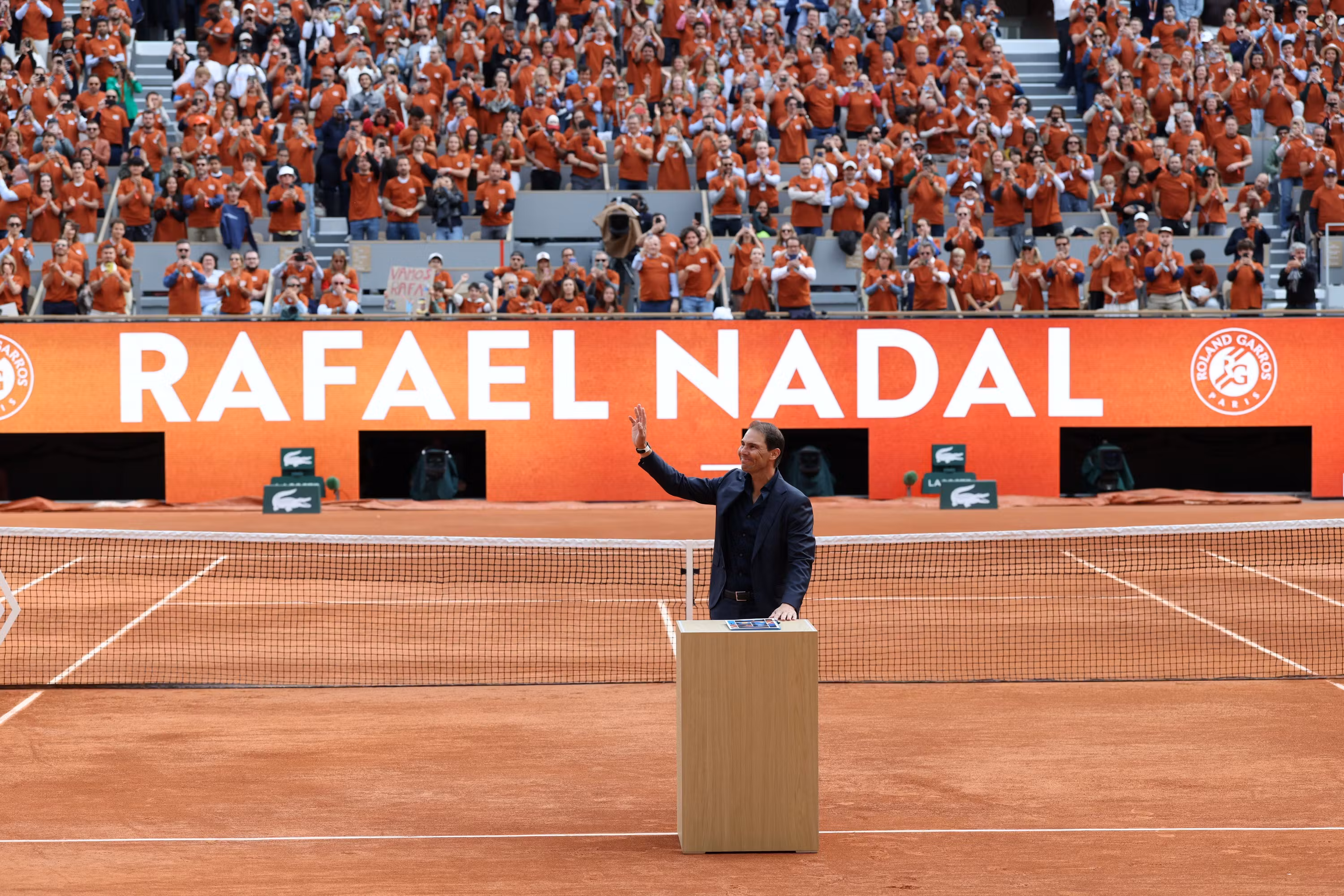 Rafael Nadal Receives Two Roland Garros Plaques for His Home and Museum